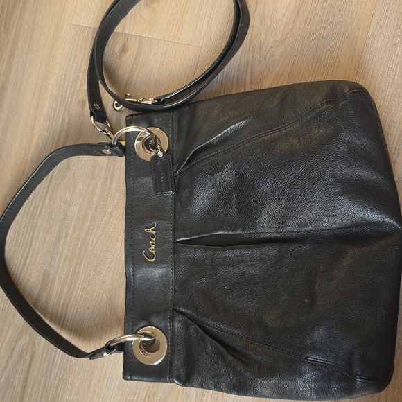 Coach Ashley Leather Hippie Pleated Shoulder Bag Crossbody Purse - Picture 14 of 16